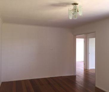 27 Ulm Street, LAVERTON - Photo 1