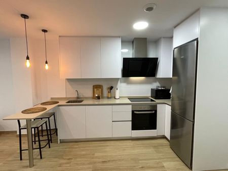 Piso de alquiler en Calle Mariano Soler Olmos, El Raval - Portes Encarnades - Photo 3