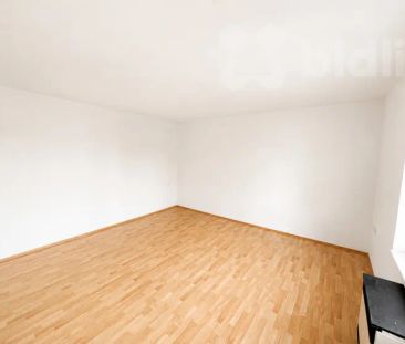 Pronájem bytu 1+1 Dvůr Králové Nábřeží - Photo 3
