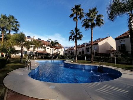 4 room luxury House for rent in Fuengirola, Spain - Photo 5