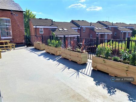 1 bedroom flat to rent - Photo 4