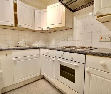 Cecil Place, Southsea, PO5 - Photo 4