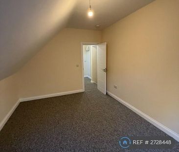 3 bedroom flat to rent - Photo 2