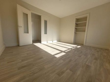 CHARMES (88130) - Appartement - Photo 4