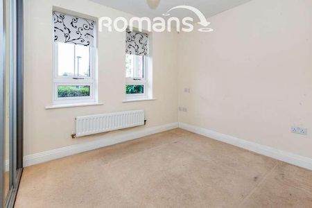 Moorland Place, Kingfisher Drive, Maidenhead, SL6 - Photo 3