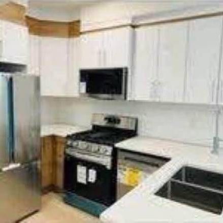 1 bed 1 bath Modern basement Apartment - Photo 1