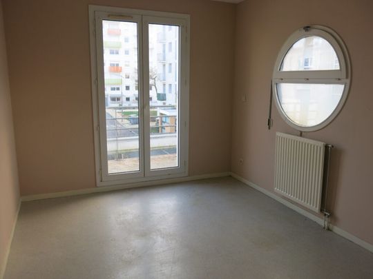 LOCATION APPARTEMENT T3, POITIERS, Trois Cités - Photo 1