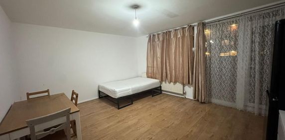 4 bedroom house to rent - Photo 2