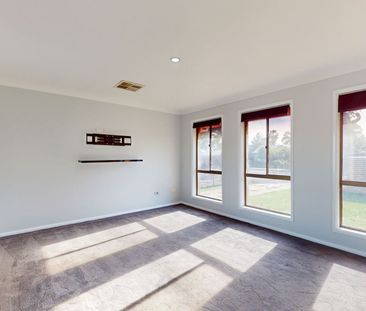 Charming 3-Bedroom Home in a Quiet Location - Photo 1