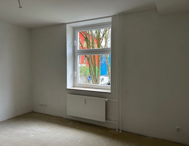 Erdgeschosswohnung mit 3 Zimmern mit nagelneuem Badezimmer - Photo 1