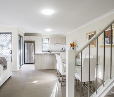 Contemporary Living, Perfect Location - Photo 2