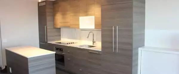 Beautiful & Spacious 1 Bed/1 Bath with Built in Furniture on the 26th Floor — 2601 - Photo 1