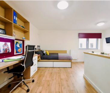 Platinum Studio - Photo 6