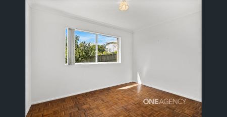NEAT AND CONVENIENT 1-BEDROOM FLAT IN CENTRAL WOLLONGONG - Photo 3
