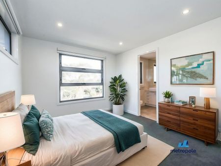 25B Waratah Street, BENTLEIGH EAST, VIC - Photo 5