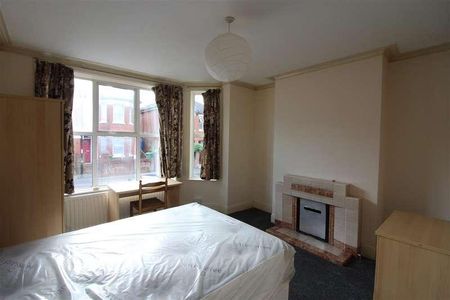 Newcombe Road, Southampton, SO15 - Photo 3