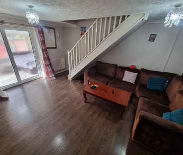 Beech Close, Corby - Photo 1