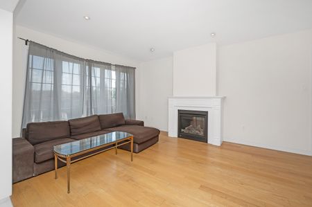 For Lease - 8 Dougherty Court, Hamilton, Ontario - Photo 5