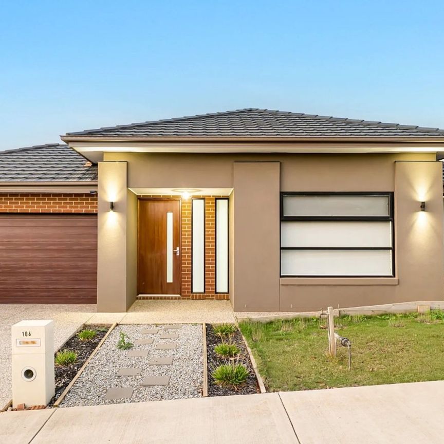 STUNNING, LARGE FAMILY HOME - Photo 1