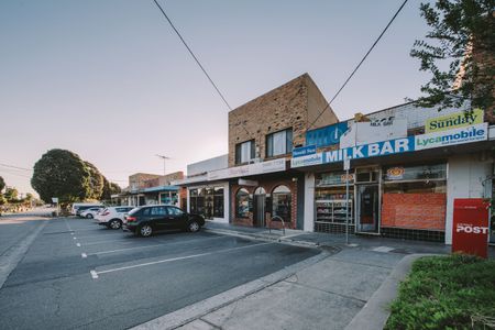 Excellent Location! - Photo 5