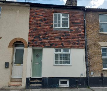 2 bedroom terraced house to rent - Photo 4