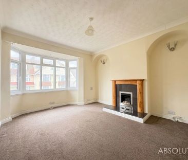 2 bed flat to rent in Warefield Road, Paignton, TQ3 - Photo 2