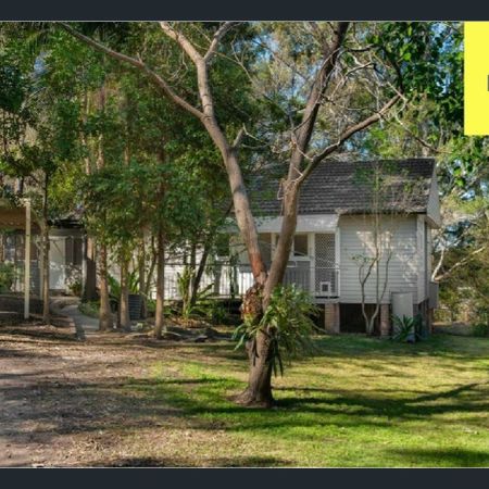 Room for Everyone! 3BR Main House with Detached Studio - Photo 3