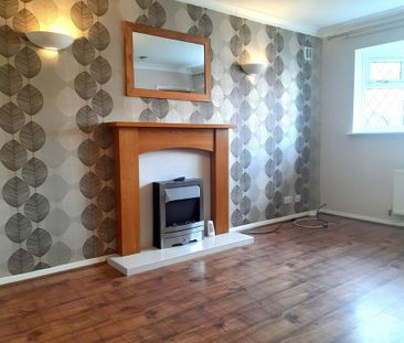 3 bedroom detached house to rent - Photo 2