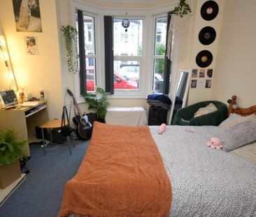 6 bedroom house to rent - Photo 3