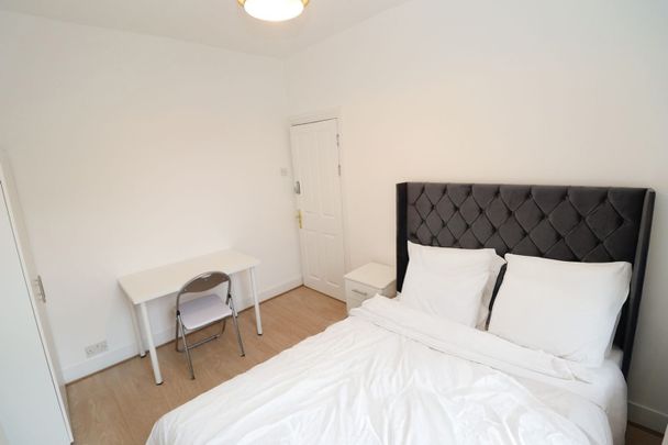 Room in a Shared House, Yeldham Road, W6 - Photo 1