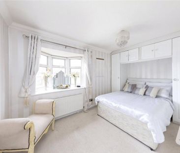 2 bedroom semi-detached house to rent - Photo 5