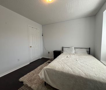 For Lease - 44 Lewis Honey Drive Unit# #Upper, Aurora, Ontario - Photo 6