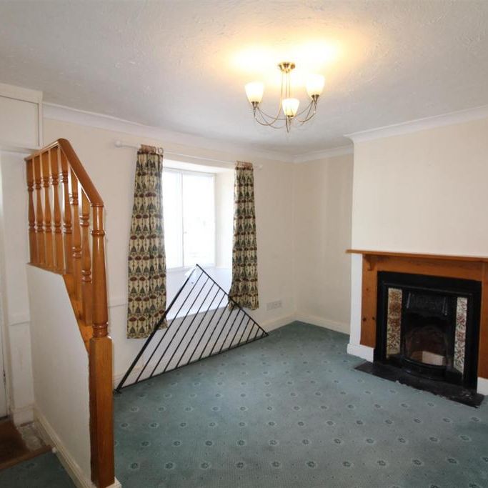 3 bedroom terraced house to rent - Photo 1