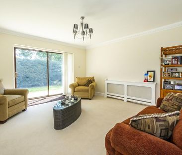 5 bedroom detached house to rent - Photo 1