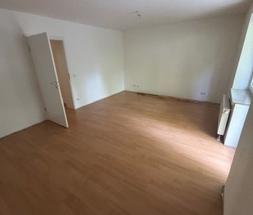 Attraktive 2-Zimmer-Wohnung mit Balkon in zentraler Lage von Duisburg - Foto 1