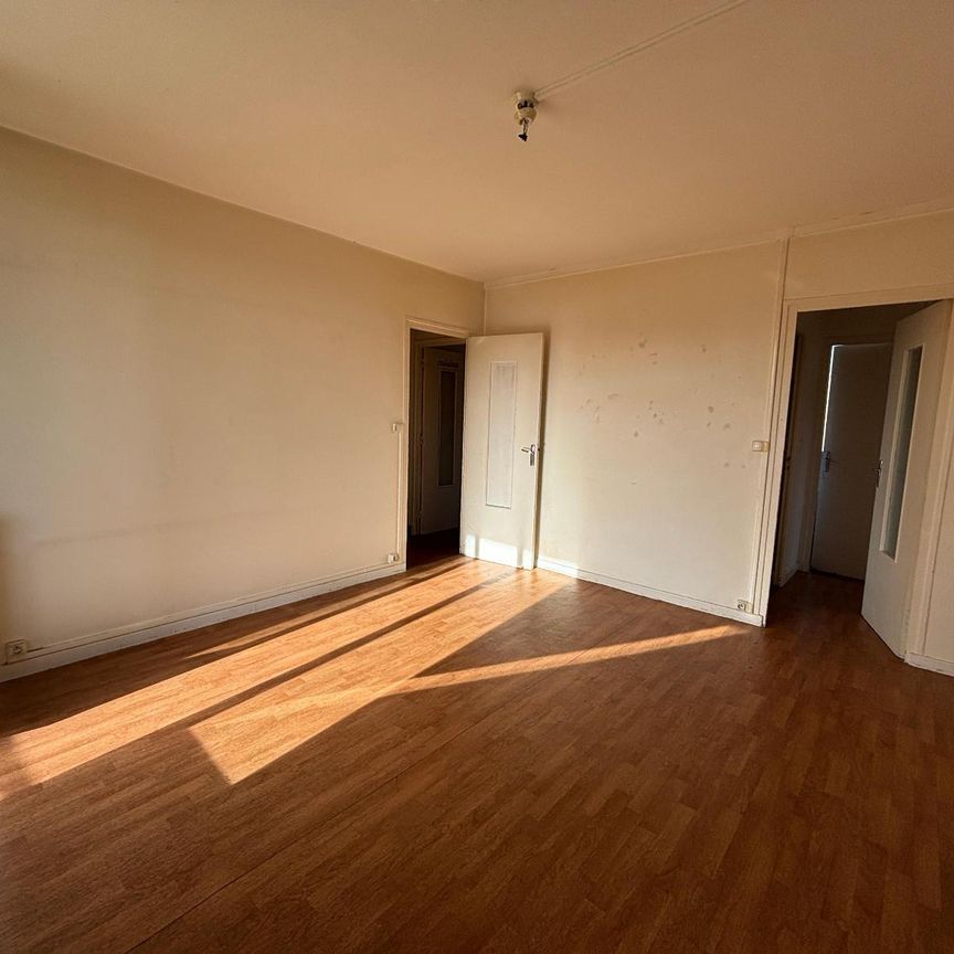 Location Appartement 4 pièces 61m² BOURG LES VALENCE 26500 - Photo 1