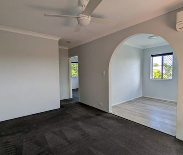 Amazing renovated unit in the heart of Windsor! - Photo 2