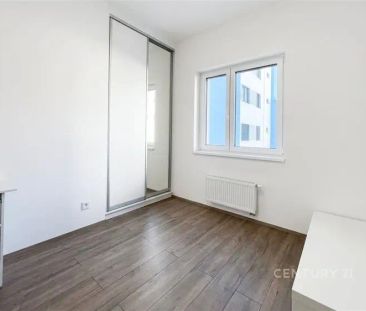 K pronájmu krásný a vybavený byt 3+kk v Eco City Hostivař - Photo 4