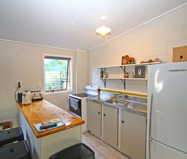 2/4 Kenmore Street,Westown - Photo 3