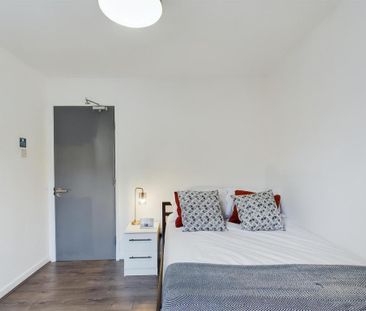 1 bedroom in a house share to rent - Photo 6