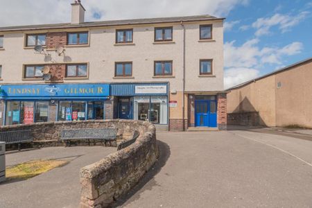 4 bedroom flat to rent - Photo 4