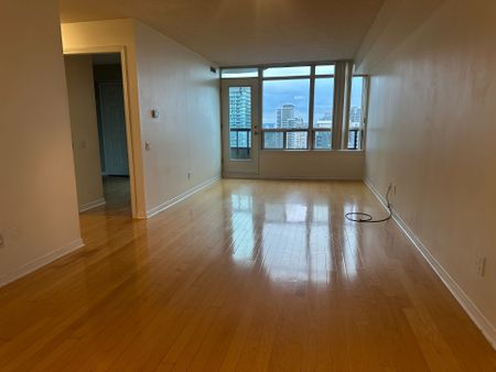For Lease - 33 Empress Avenue Unit# 2315, Toronto, Ontario - Photo 4