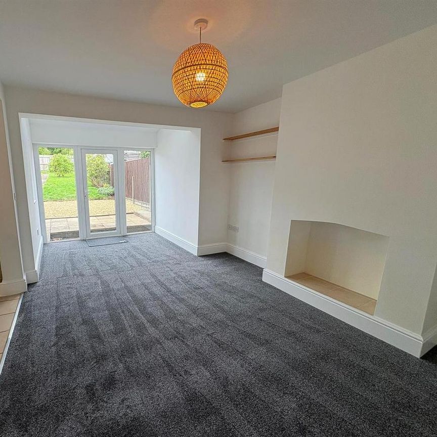 3 bedroom semi-detached house to rent - Photo 1