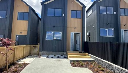 NEAR NEW- 3 bedrooms house in Pukekohe! - Photo 4