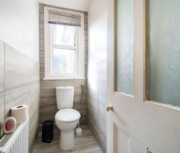 2 bedroom maisonette to rent - Photo 5