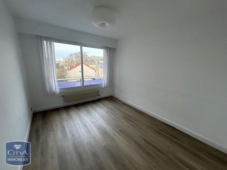 Location Appartement 4 pièces 93m² BOURGES 18000 - Photo 5