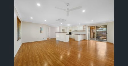 Fantastic Family Home in Ultra Convenient Location! - Photo 2