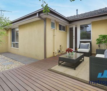 2/36 Bolingbroke Street, PASCOE VALE, VIC - Photo 2