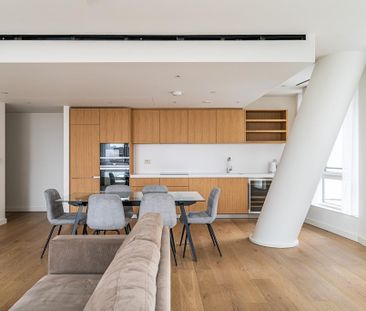 3 bedroom flat to rent - Photo 2