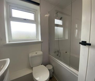 1 bedroom in a house share to rent - Photo 6